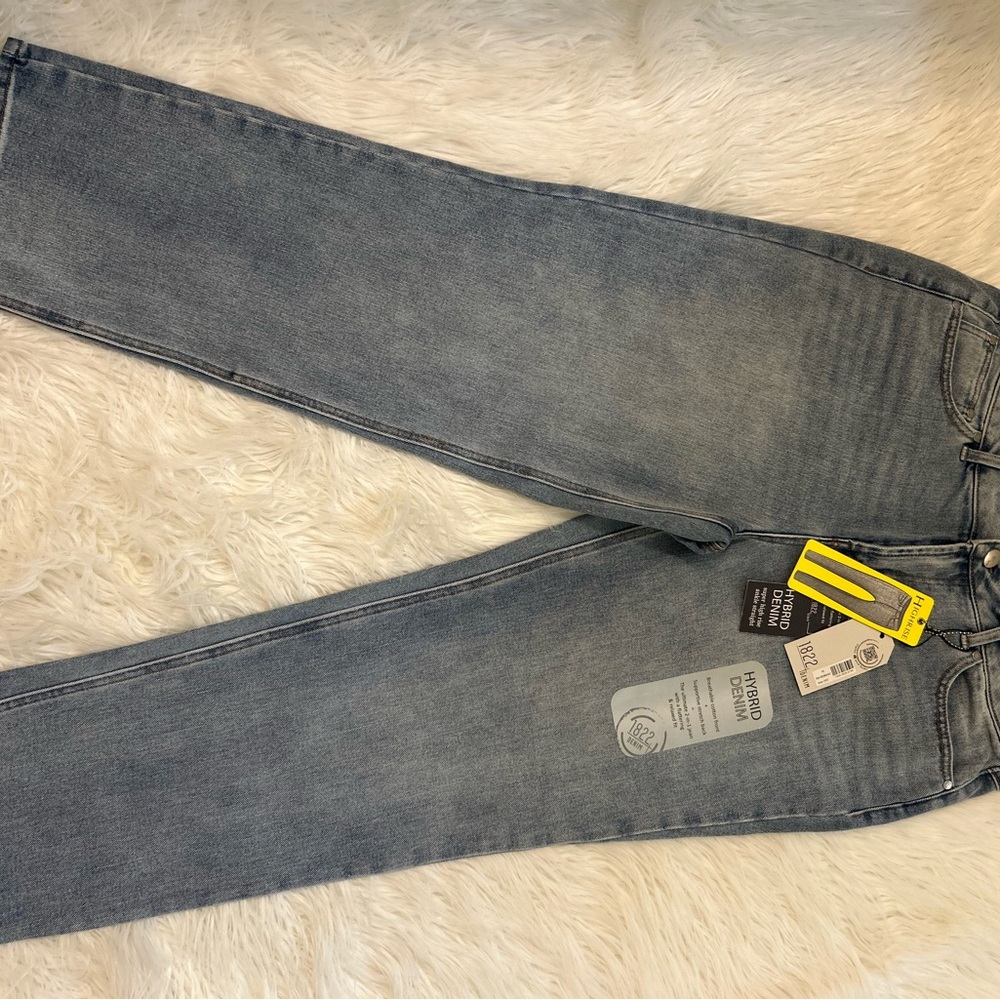 1822 Denim Men's Relaxed Jeans in Gray